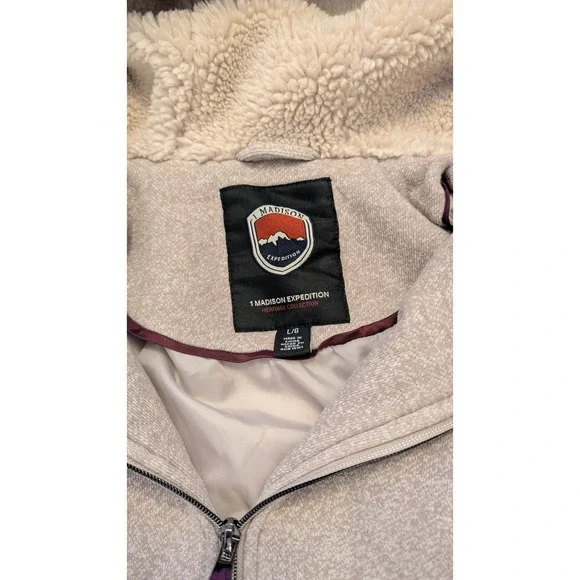 1 Madison Expedition Size L Faux Fur Lined  Hood Sweater Cozy Jacket Winter Snow - Picture 4 of 9